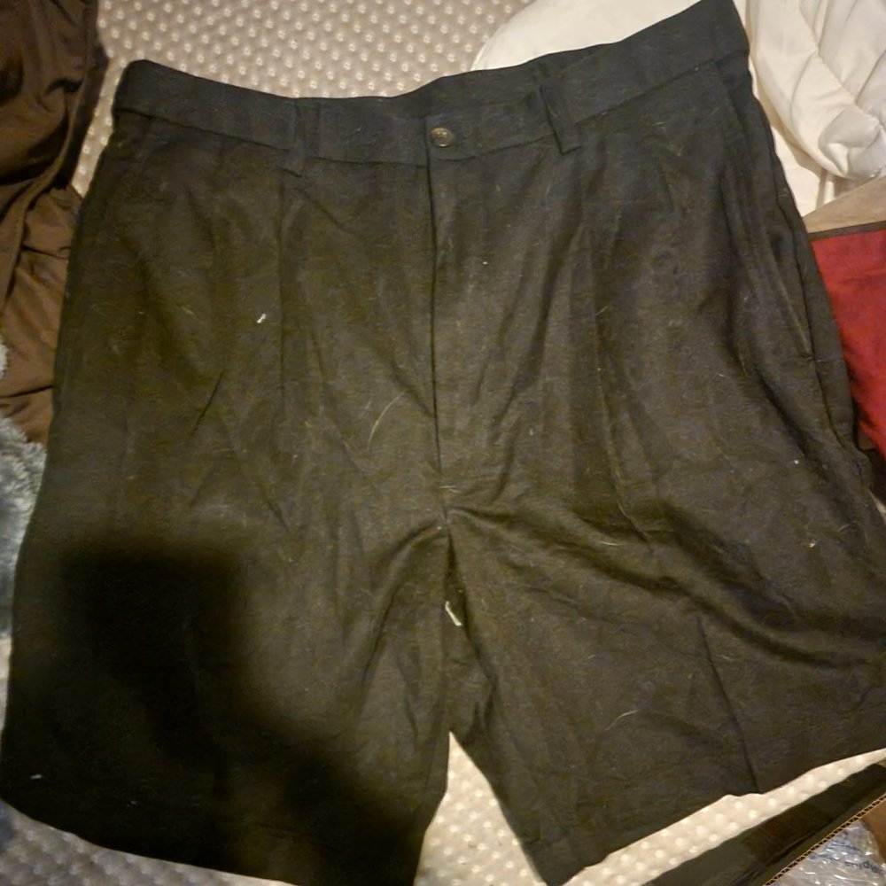 Q Shorts Mens 32 Black  (0001)